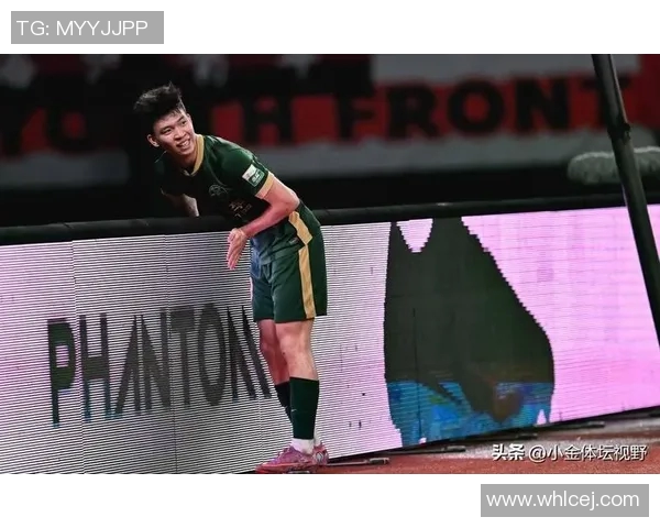 中国足球新星崛起:黑人混血球员在中国赛场的突破与挑战 中国足球新星崛起:黑人混血球员在中国赛场的突破与挑战